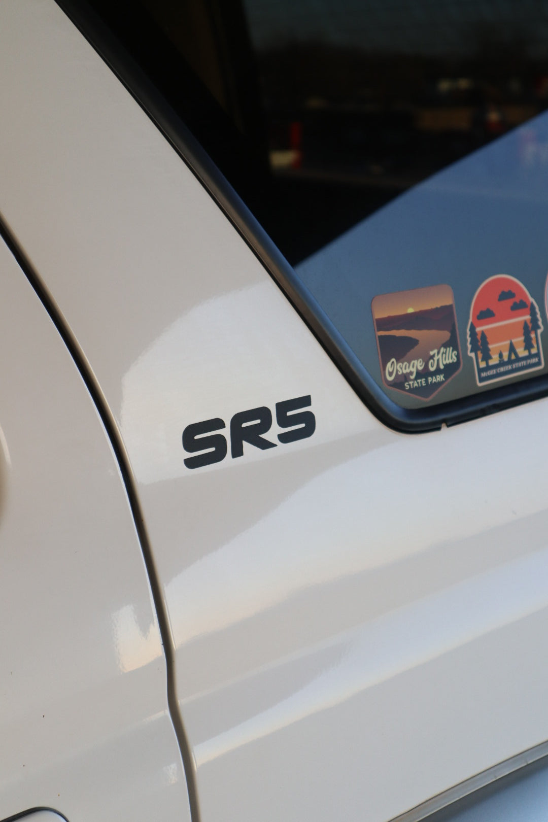 SR5 Sticker